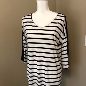 Loveappella (Stitch Fix) B&W striped shirt M